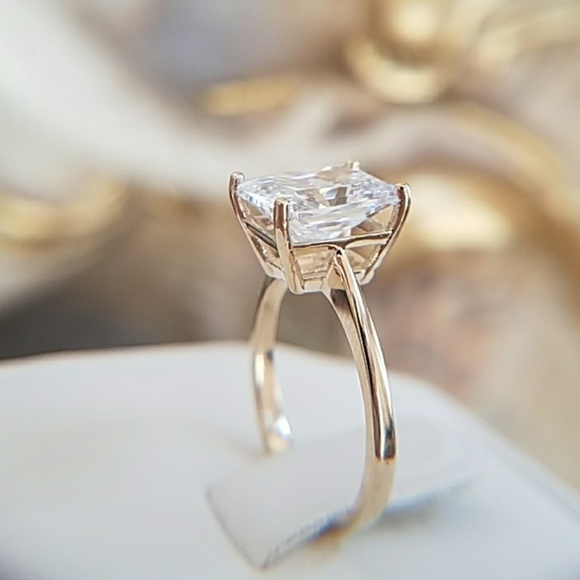 New Custom made 3ct Emerald cut 14k Solid Yellow Gold Engagement Ring - Picture 7 of 8
